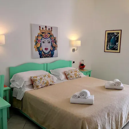 Family - 3 Double Hotel 3*