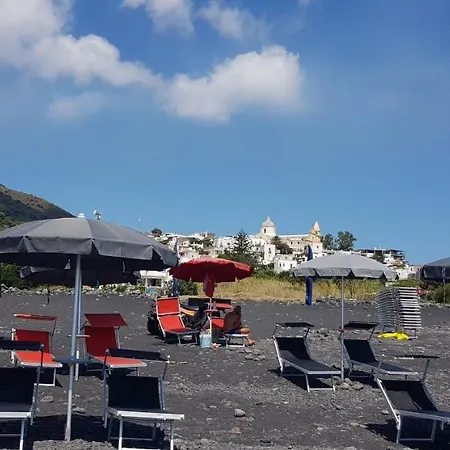 Family - 3 Double 3* Stromboli